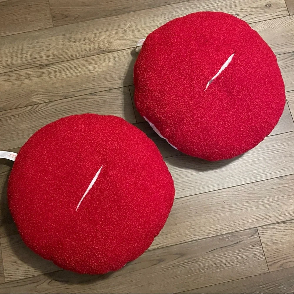 2 Peppermint Christmas Throw Pillows Red‎ White 18”